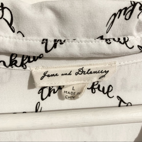 JANE AND DELANCEY Anthropologie Thankful Typography Button Down Shirt Size L - Picture 9 of 13